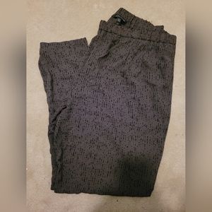 Eileen Fisher 100% silk Trousers